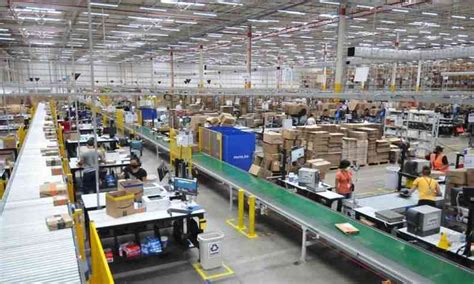 Veja como funciona o centro de distribuição da Amazon em Minas 